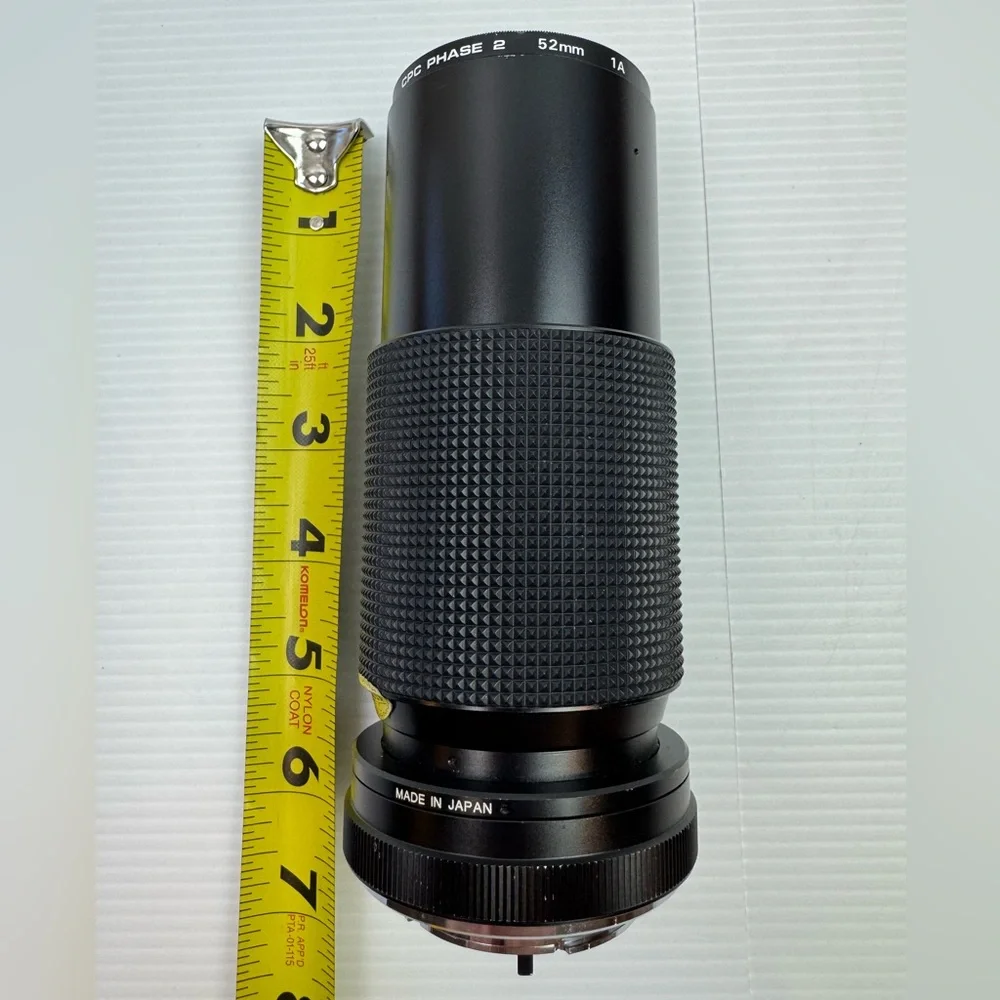 Vivitar 70-210mm 1:4.5 Zoom Lens MC Macro Focusing Zoom No.77445380 Japan